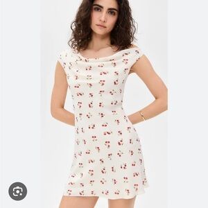 NWT REFORMATION Kristine Dress, Cherry Pit, size 6